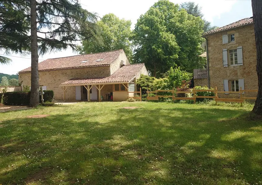 À VENDRE - Domaine touristique avec gîtes – Immobilier + activité – Lot (46)