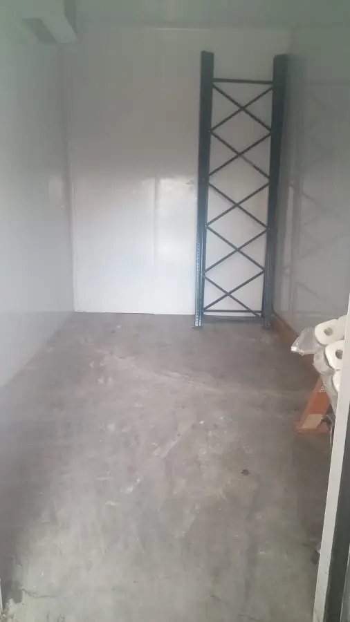 À VENDRE – Société de commerce en gros avec dépôt équipé