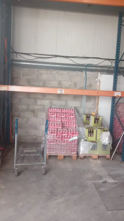 À VENDRE – Société de commerce en gros avec dépôt équipé