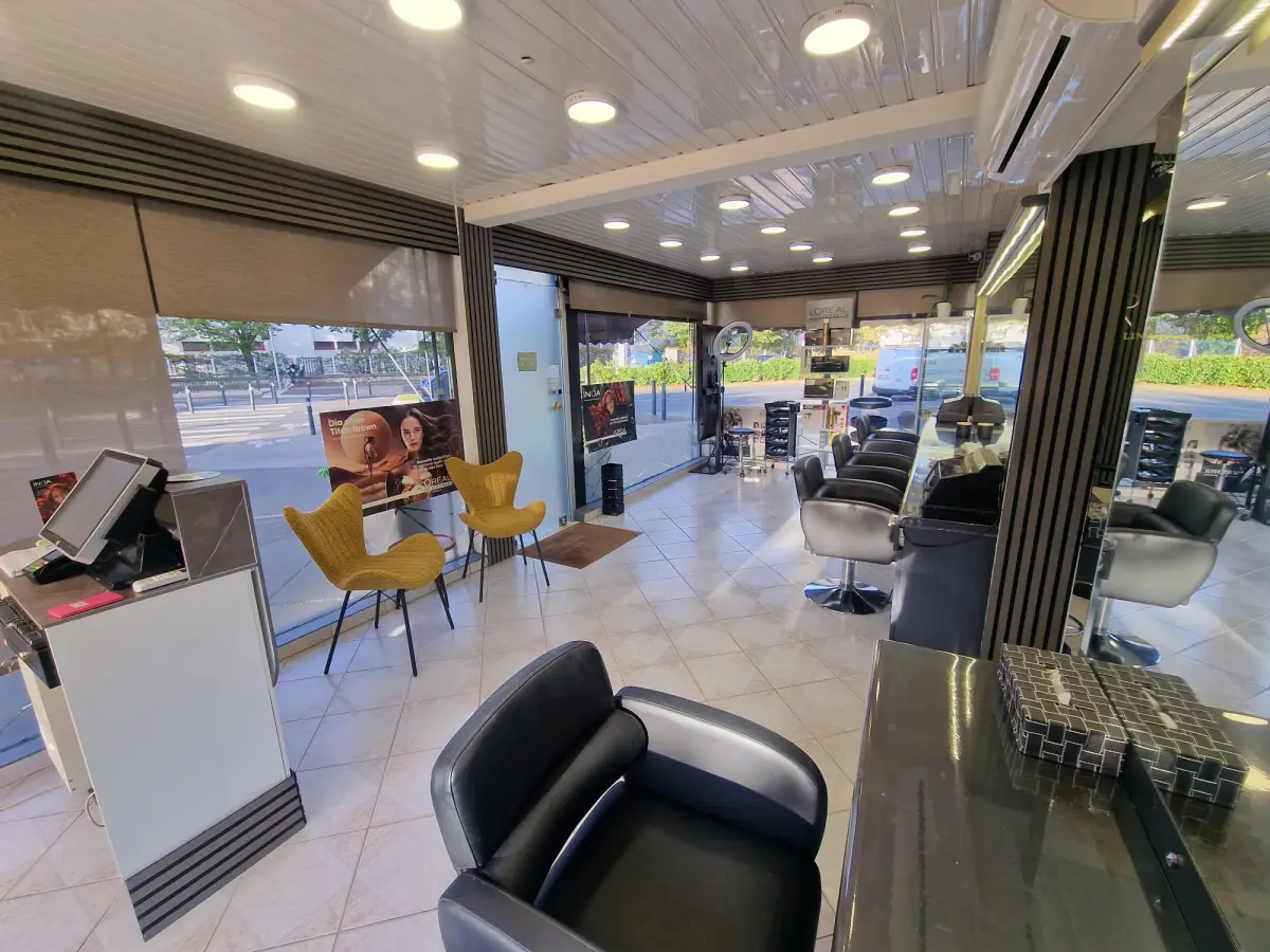 Fonds de commerce - Salon de coiffure - Maisons-Alfort